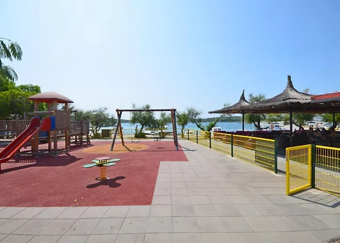 Robyn On The * Srima