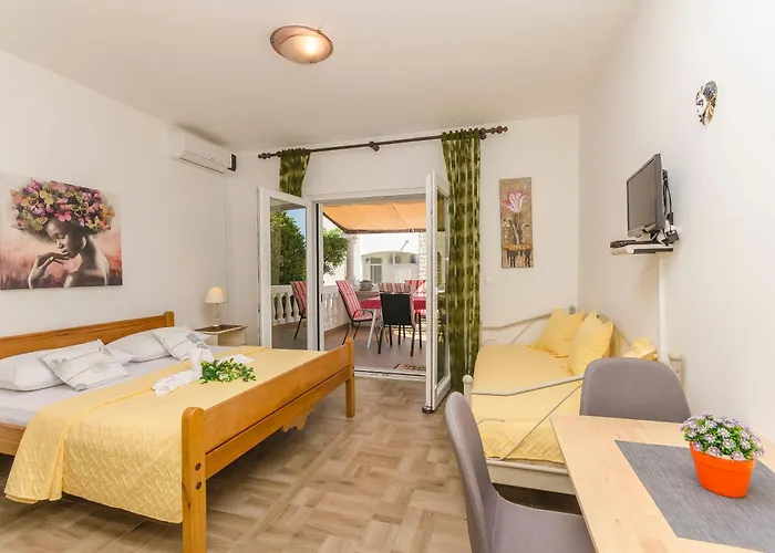 Robyn On The * Srima